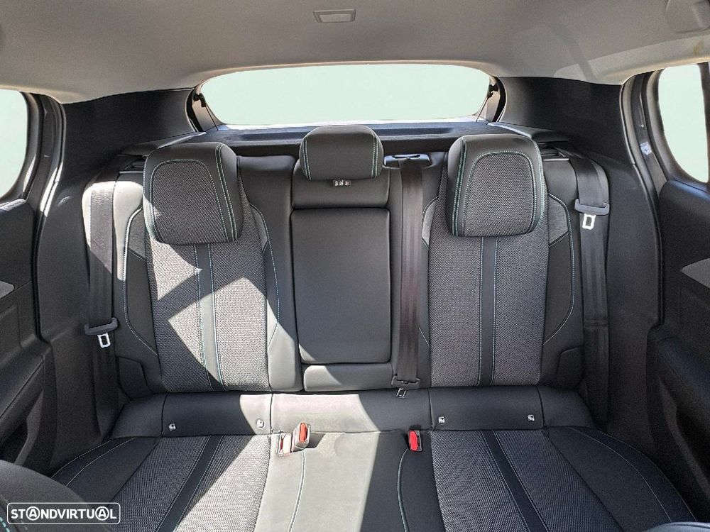 Peugeot 308 1.2 PureTech Allure Pack - 17