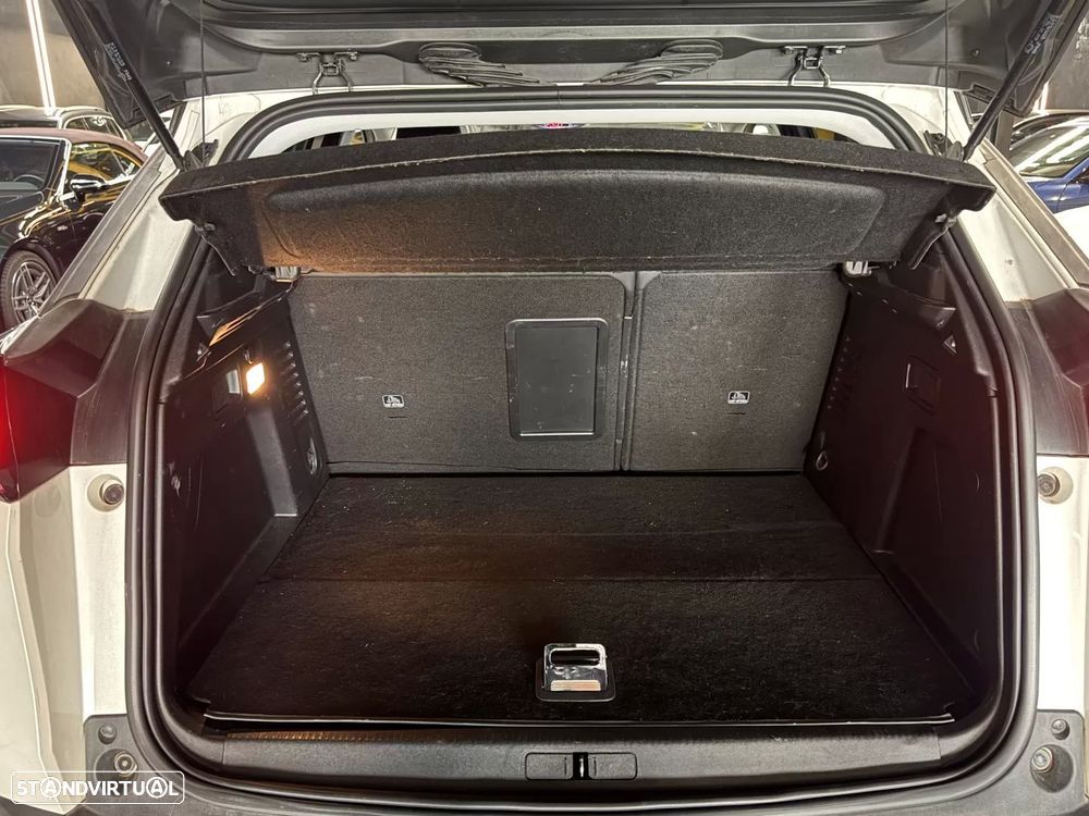 Peugeot 3008 1.6 Hybrid Allure e-EAT8 - 29