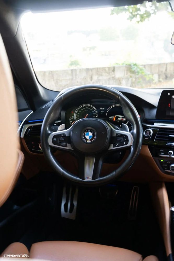 BMW 520 d Pack Desportivo M Auto - 12