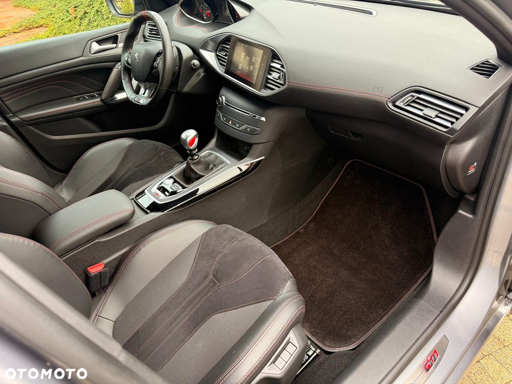 Peugeot 308 GTi by Sport - 20