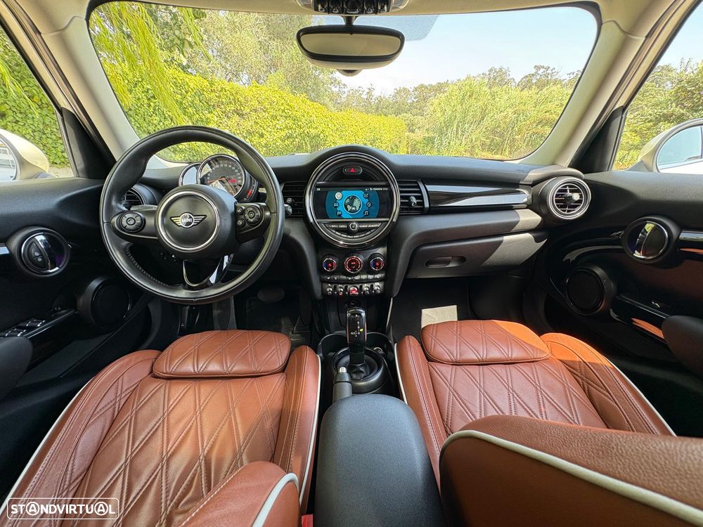 MINI 5 Portas Cooper D Aut. - 28