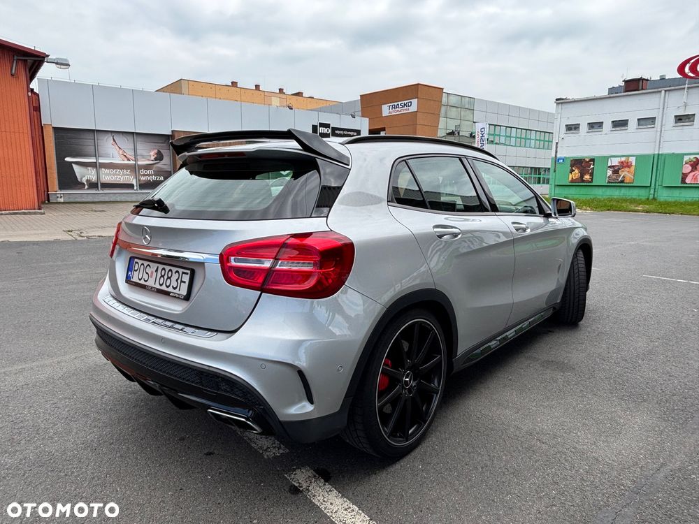 Mercedes-Benz GLA AMG 45 4Matic AMG Speedshift 7G-DCT - 8