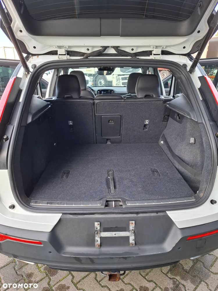 Volvo XC 40 T5 AWD R-Design - 10