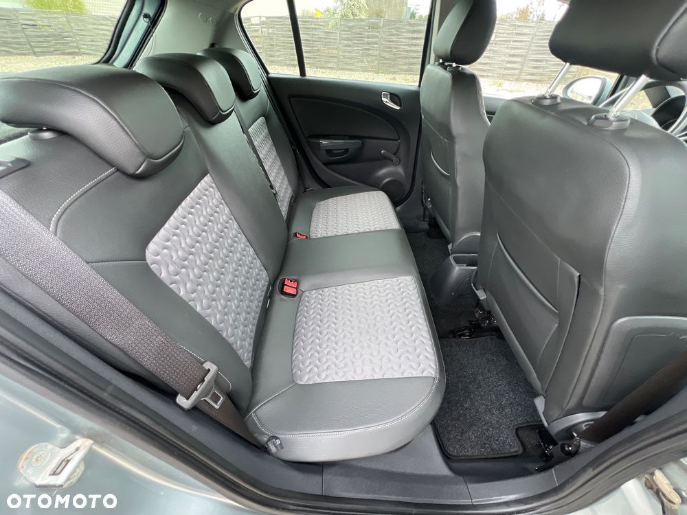 Opel Corsa 1.4 16V Innovation - 26