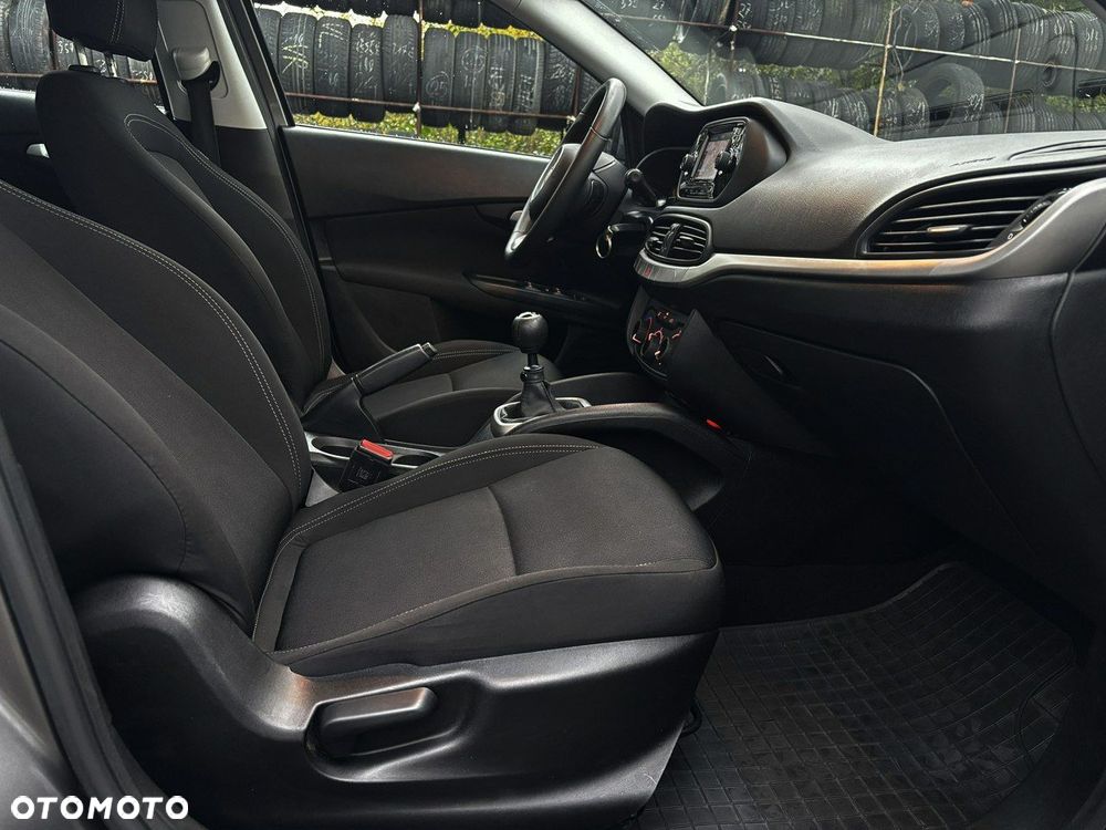 Fiat Tipo Kombi 1.4 T-Jet Business Line - 20