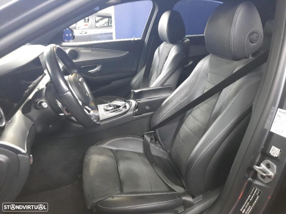 Mercedes-Benz E 220 d AMG - 7