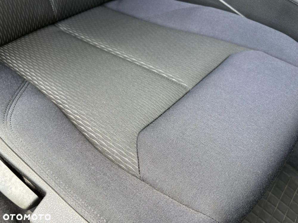 BMW Seria 1 116i - 17
