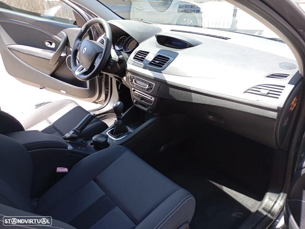 Renault Mégane Coupe TCe 130 Dynamique - 9
