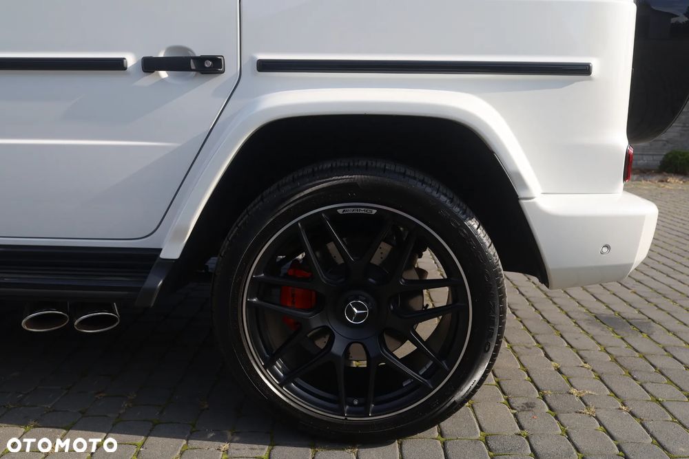 Mercedes-Benz Klasa G AMG 63 Stronger Than Time Edition - 12