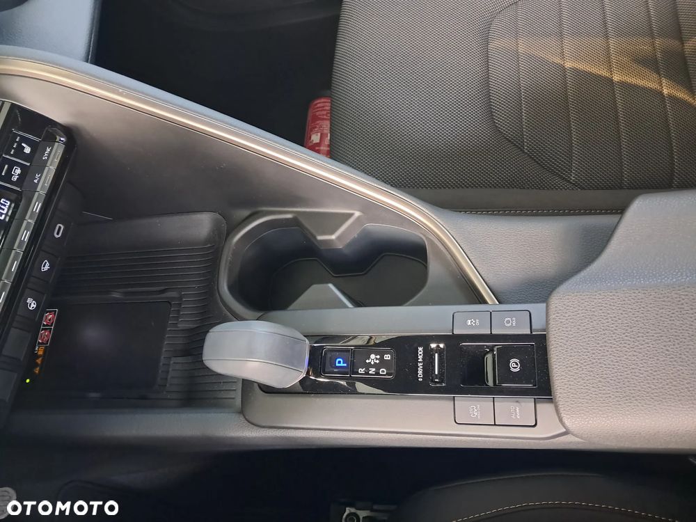 Toyota C-HR 2.0 PHEV Dynamic Force Executive - 21