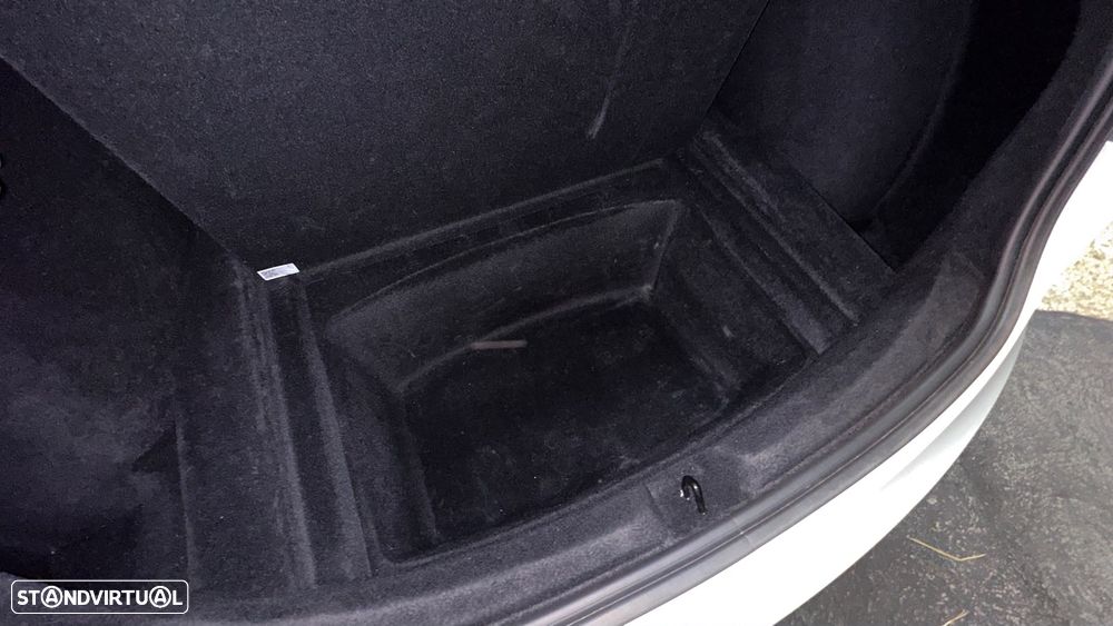 Tesla Model 3 Long Range Tração Integral - 39