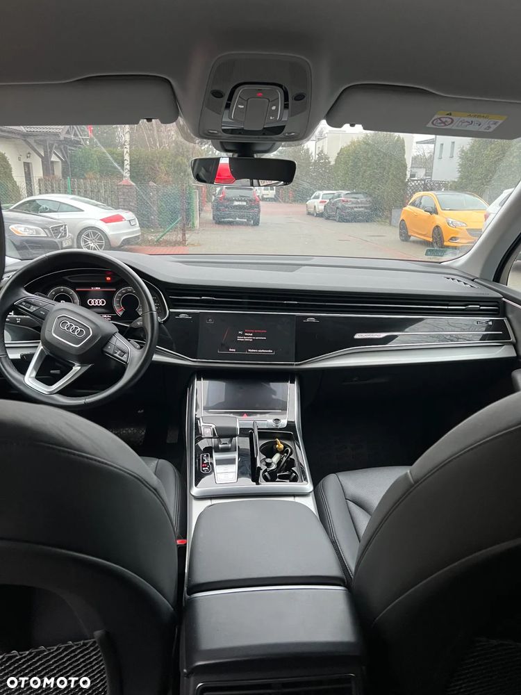 Audi Q7 - 7