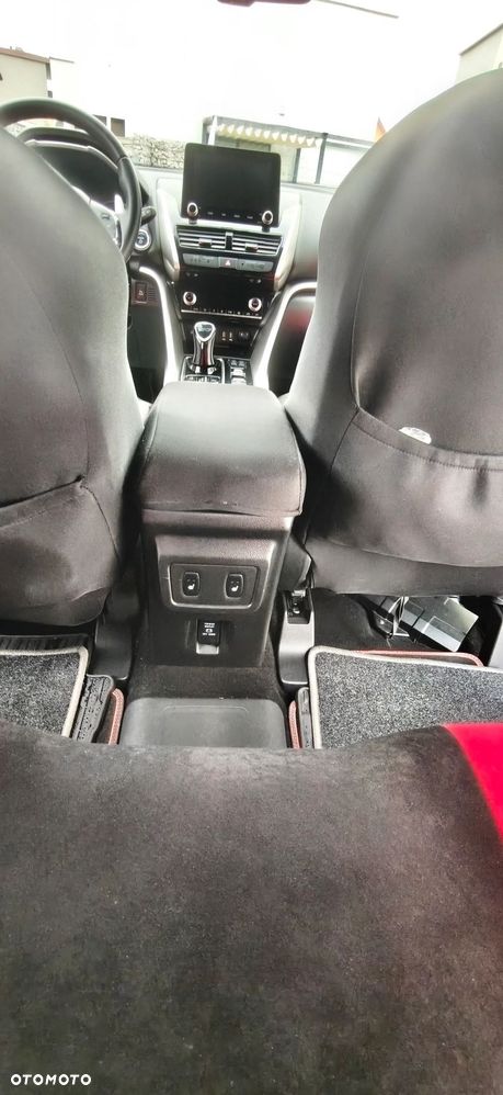 Mitsubishi Eclipse Cross - 10