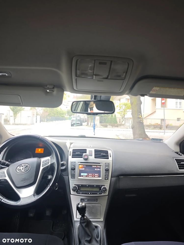 Toyota Avensis Combi 1.8 Comfort - 10