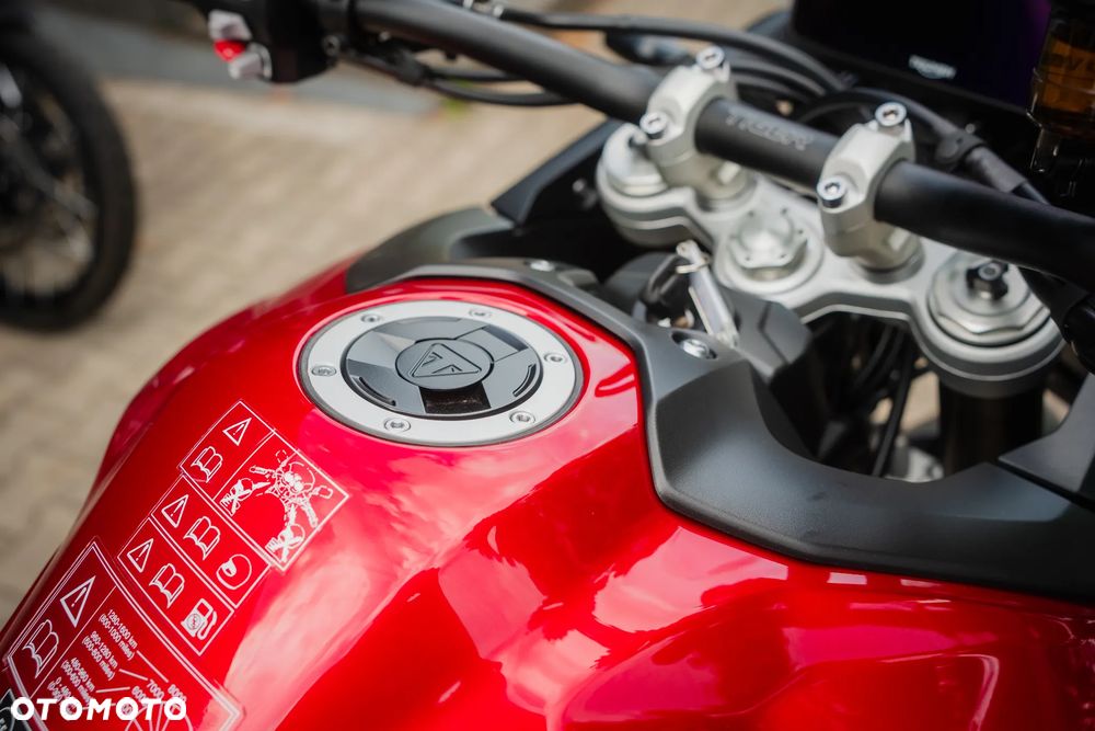 Triumph Tiger - 27