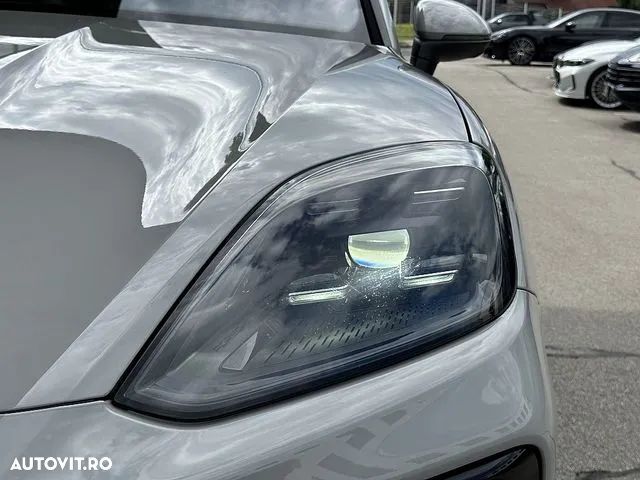 Porsche Cayenne E-Hybrid - 6