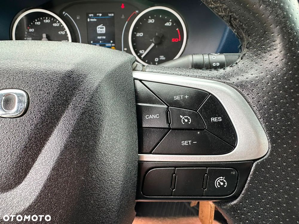 Iveco Daily KONTENER+WINDA (udźwig 750kg) 2.3 diesel 156 kM automat 2021 WEBASTO, KAMERA COFANIA, GWARANTOWANY NIEWIELKI PRZEBIEG 160tyś. - 30