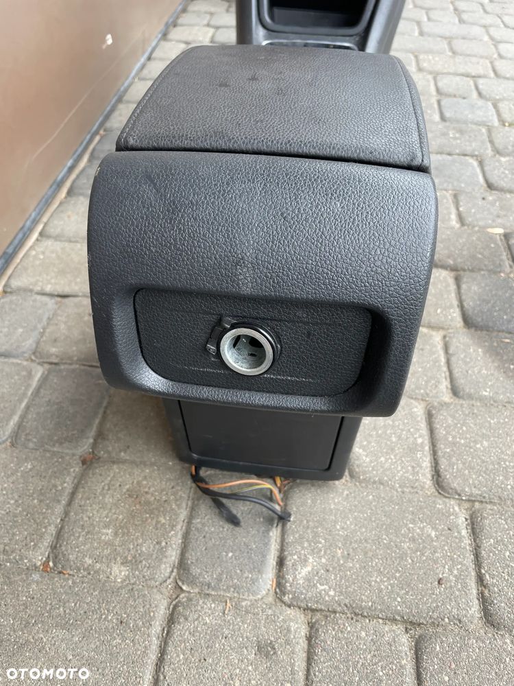 TUNEL ŚRODKOWY kubki PODŁOKIETNIK VW SHARAN II 7N1863243 - 5