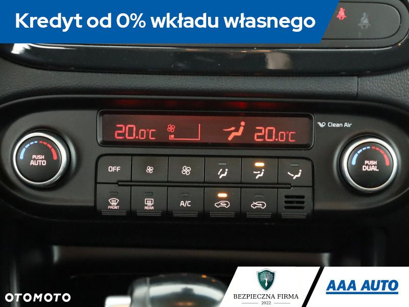 Kia Carens - 13