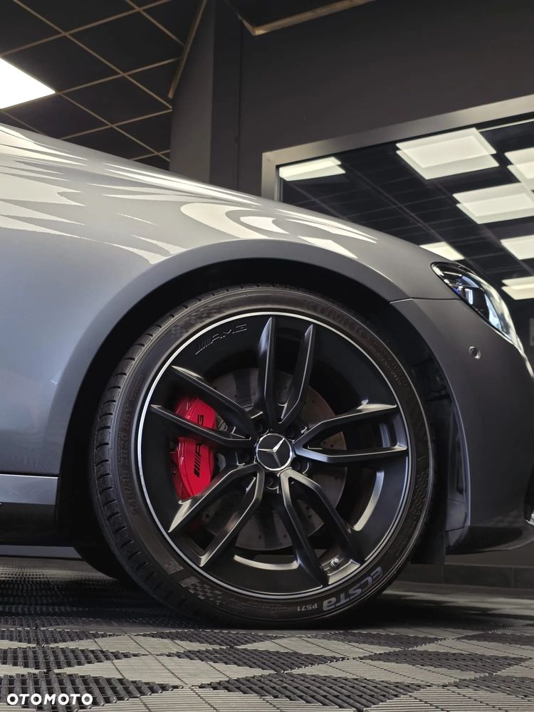 Mercedes-Benz Klasa E AMG 53 4-Matic+ - 21