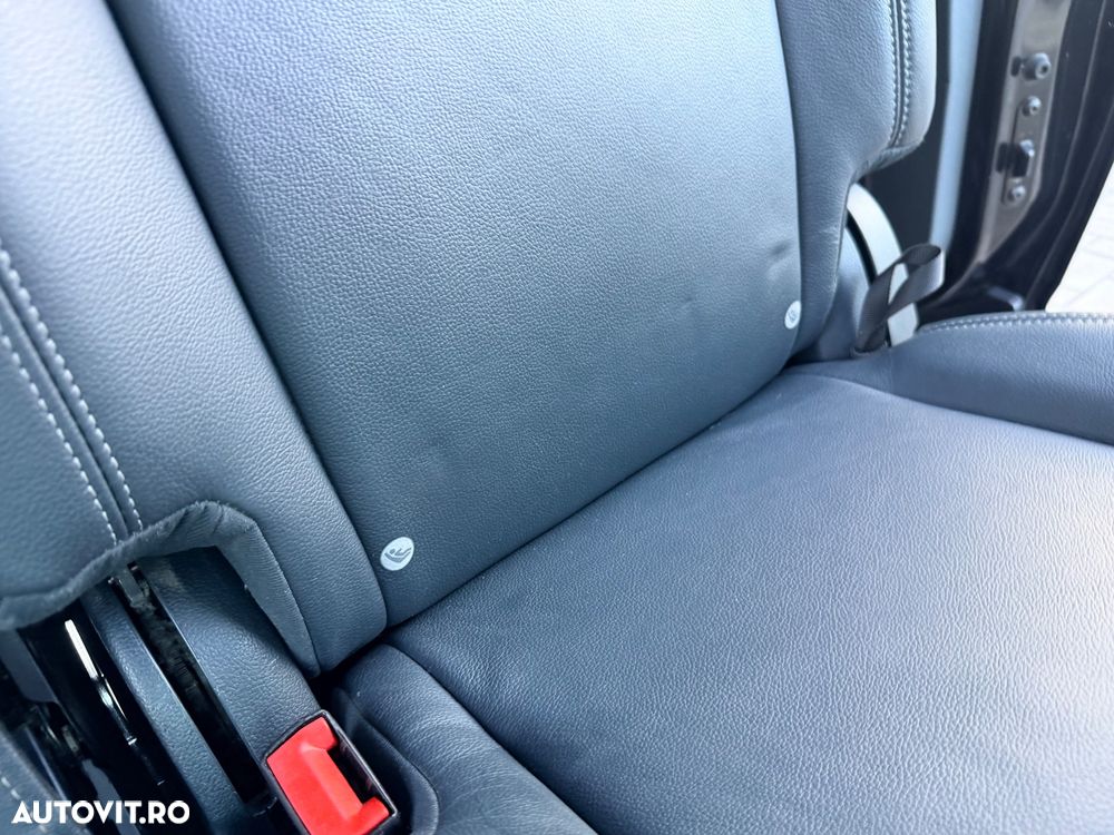 Ford Grand C-Max - 22