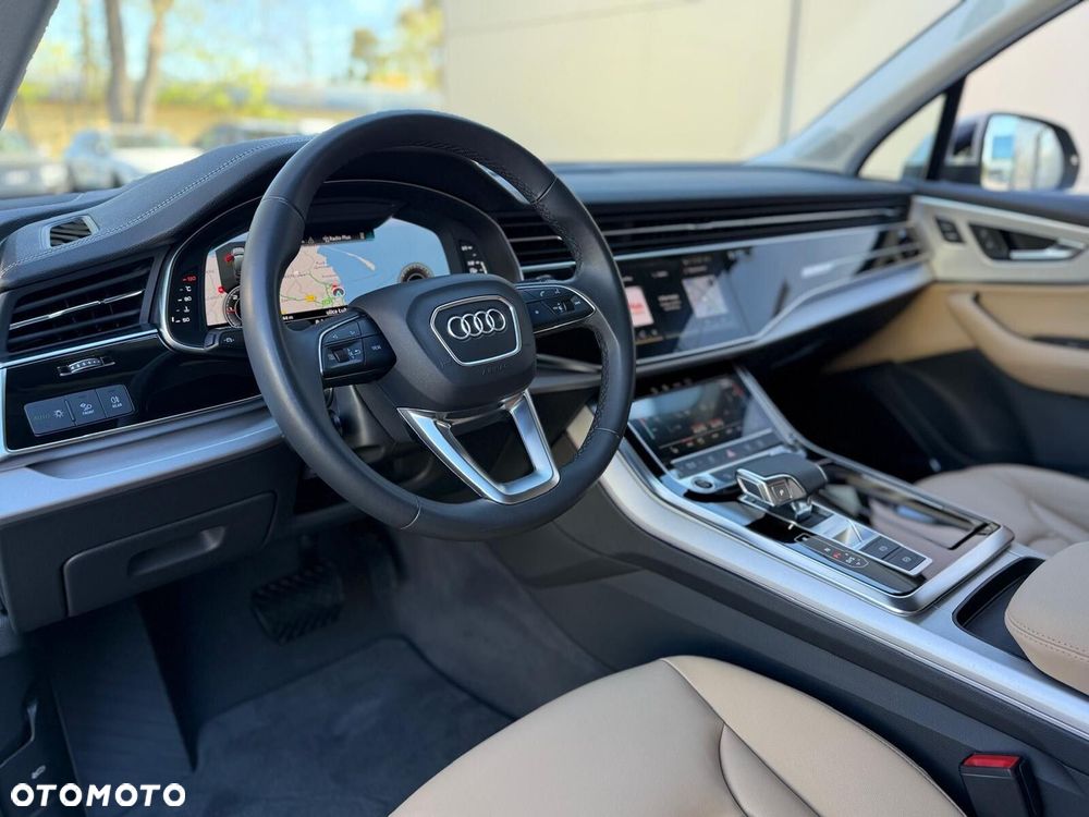 Audi Q7 - 16