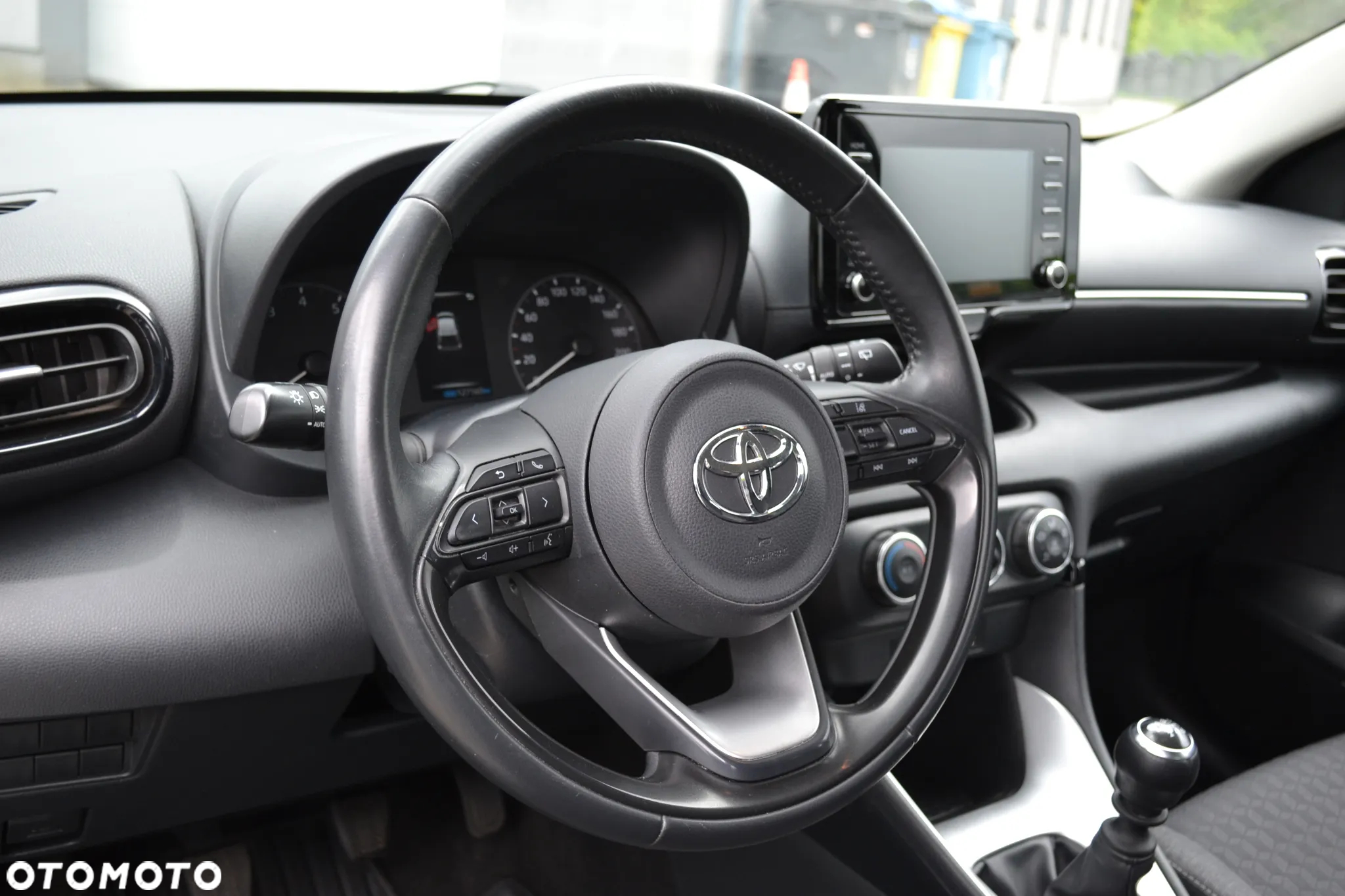 Toyota Yaris - 16