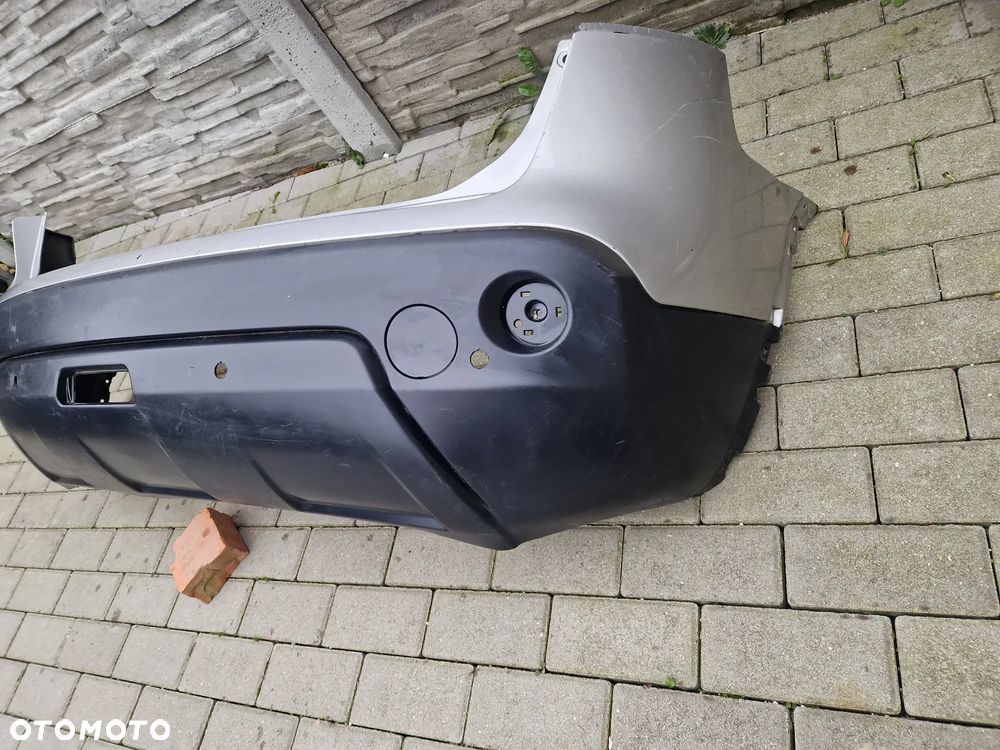 Zderzak Nissan Qashqai I tyl 2007 - - 3