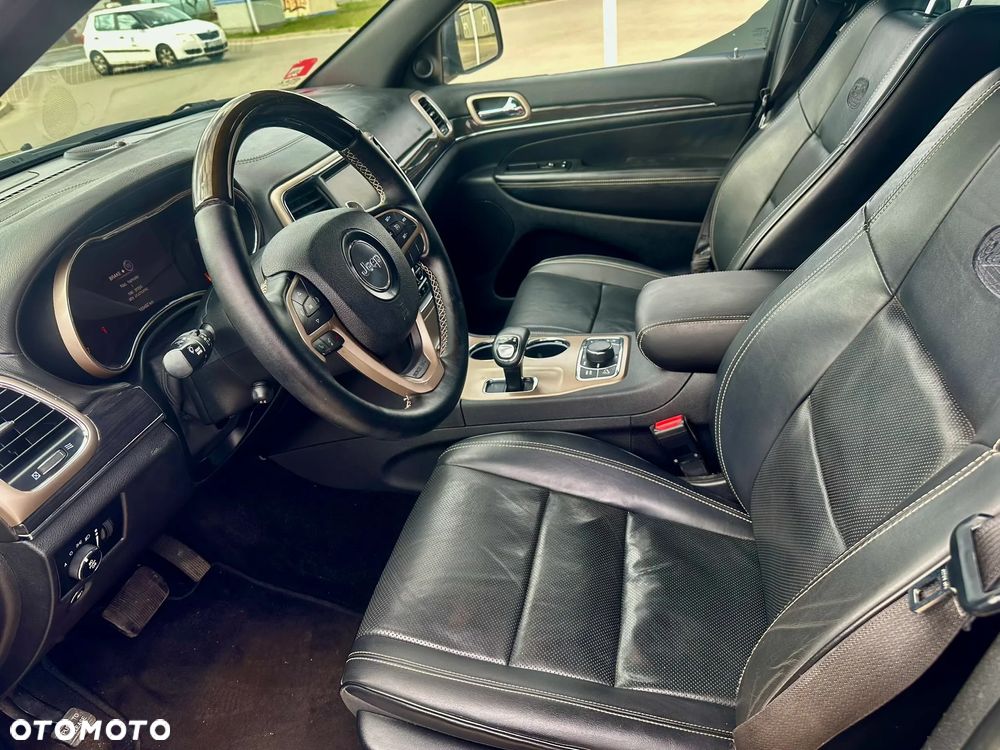 Jeep Grand Cherokee 5.7 V8 HEMI Overland - 23