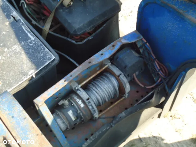 Inny Louault Hydraulika Rozsuwana Przystosowana do przewozu 3 ciągników - 4
