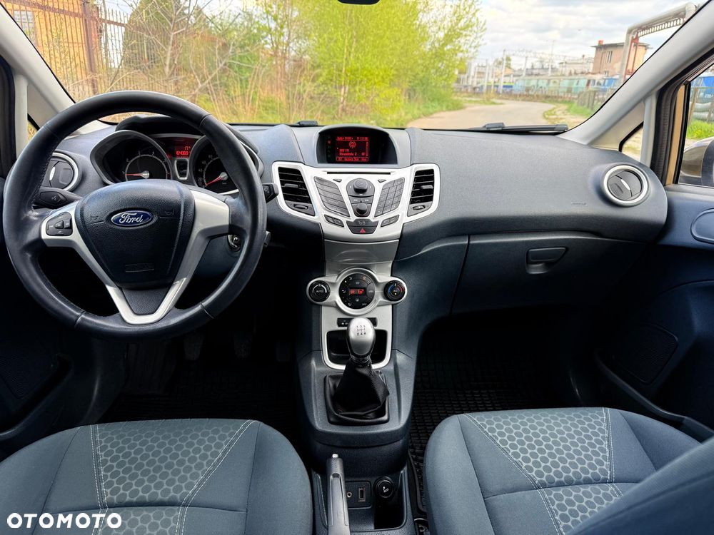 Ford Fiesta 1.25 Titanium EU5 - 12