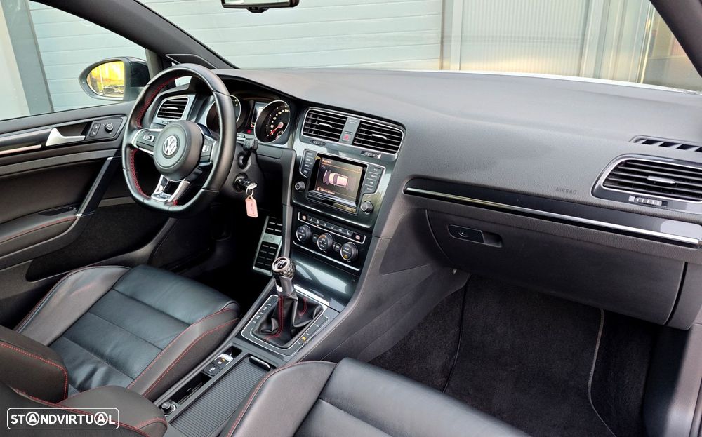 VW Golf 2.0 TSi GTi - 16