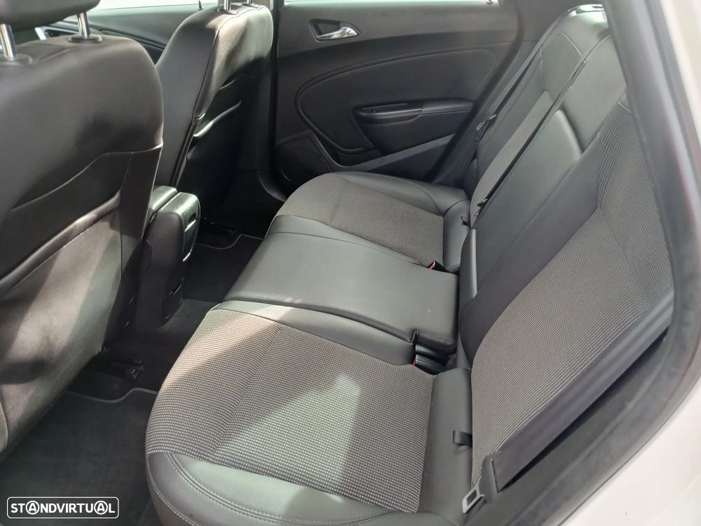 Opel Astra Sports Tourer 1.4 T Cosmo - 20