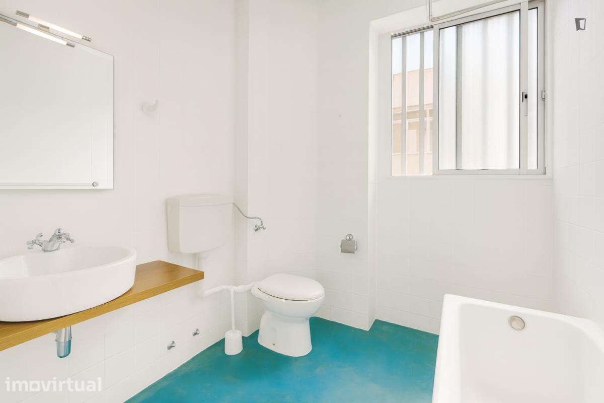 Quarto - localizado em Roma-Areeiro Lisbon - Grande imagem: 2/13