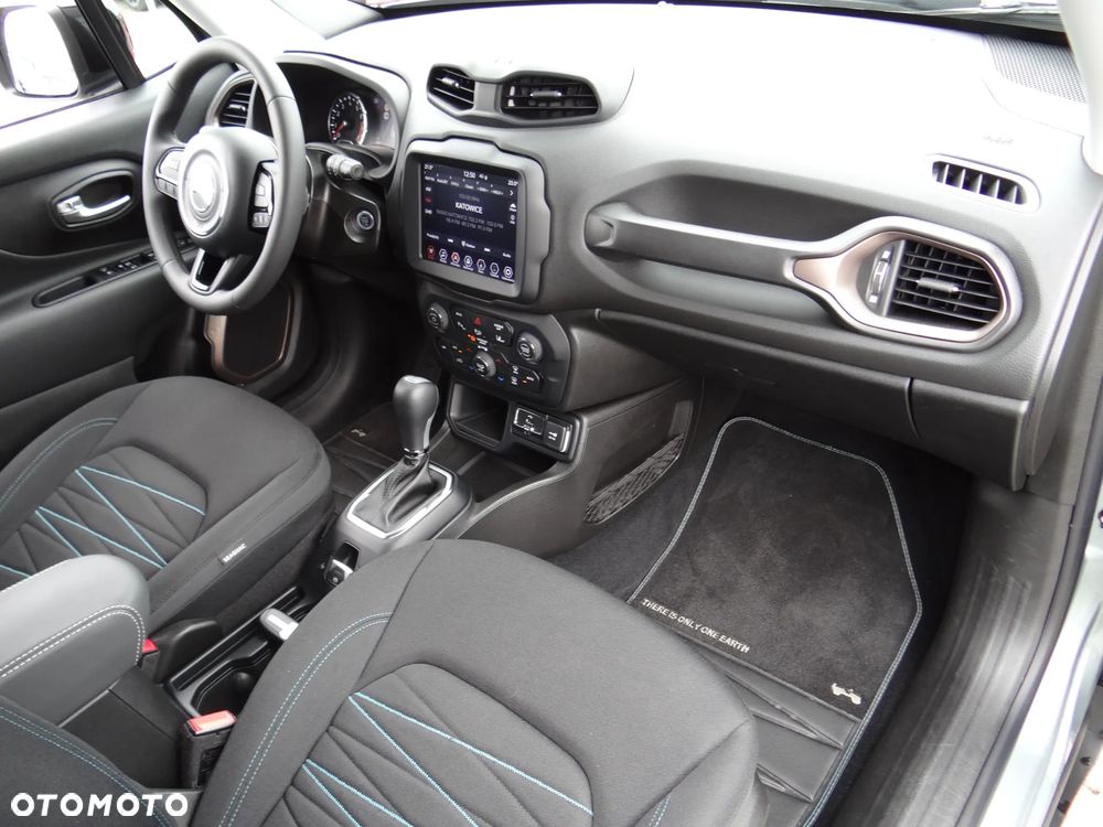 Jeep Renegade 1.5 T4 mHEV Upland FWD S&S DCT - 22