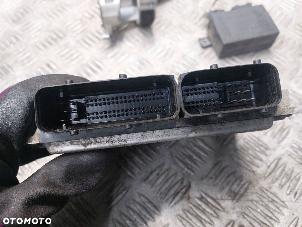 ZESTAW STARTOWY VW TRANSPORTER T4 LIFT 2.5 TDI 074906018BG - 4