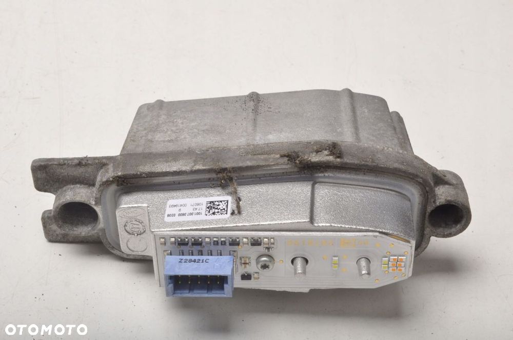 AUDI Q3 I MODUŁ LED 10010070600 2018R - 1