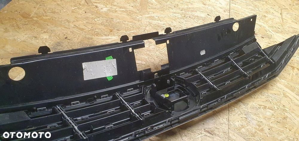 ATRAPA GRILL VW Passat B8 Lift R-Line 3G0853651CD - 10