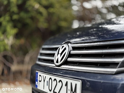 Volkswagen Passat - 8