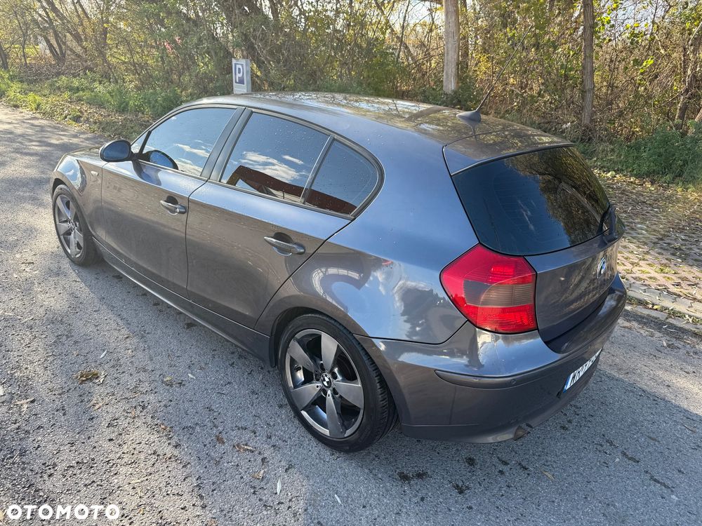 BMW Seria 1 120i - 2