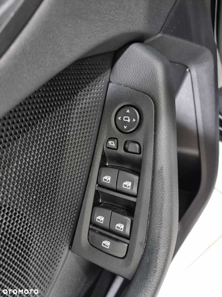 BMW Seria 1 - 20