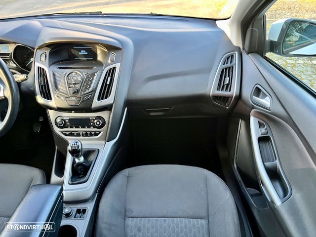 Ford Focus 1.0 EcoBoost S&S SYNC Edition - 6