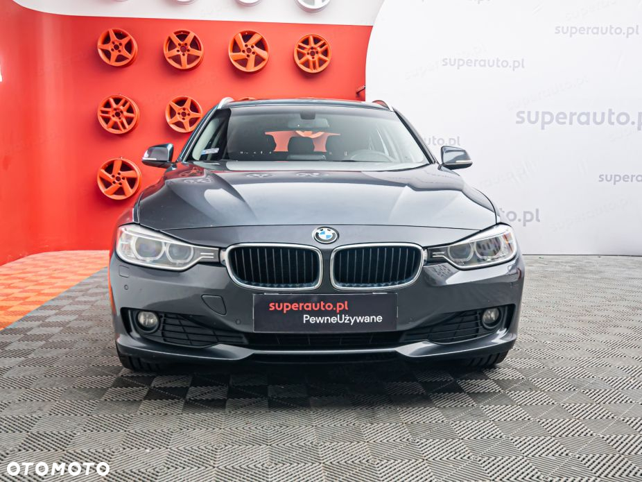 BMW Seria 3 318d - 3
