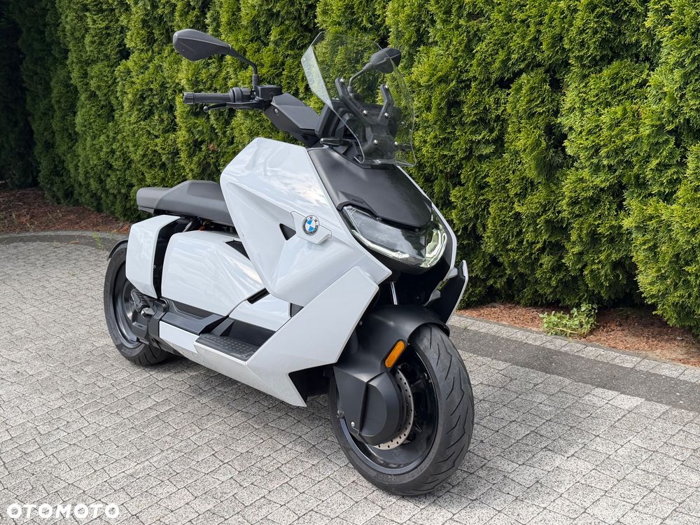 BMW CE 04 - 2
