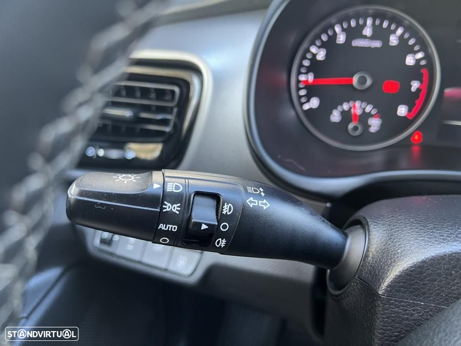 Kia Stonic - 28
