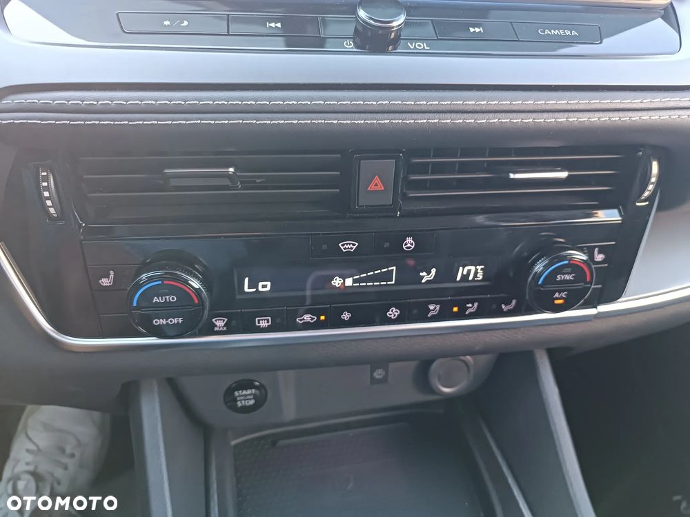 Nissan Qashqai 1.3 DIG-T mHEV N-Connecta Xtronic - 20