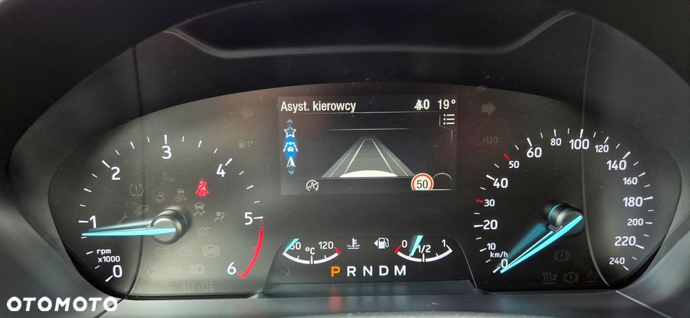 Ford Focus 2.0 EcoBlue Titanium - 17