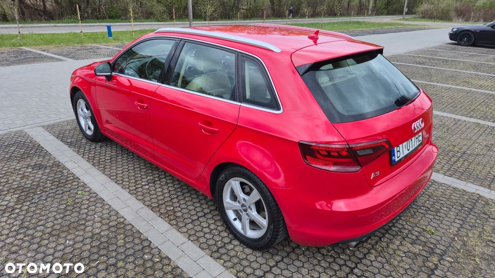 Audi A3 Sportback 1.8 TFSI Attraction - 4