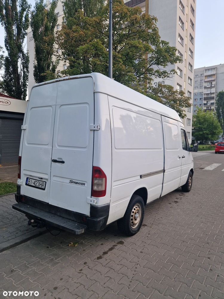 Mercedes-Benz Sprinter - 5