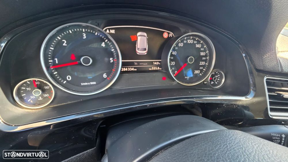 VW Touareg 3.0 TDI V6 Top Tiptronic - 13